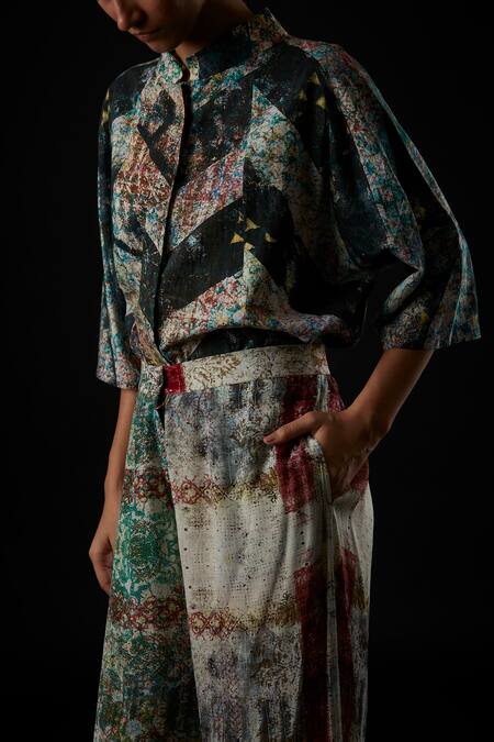 Buy Yavi Ivory Viscose Crepe Impressionist Print Carmen Wide Leg Pants Online at Aza Fashions Buy_Yavi_Ivory Viscose Crepe Impressionist Print Carmen Wide Leg Pants_Online_at_Aza_Fashions