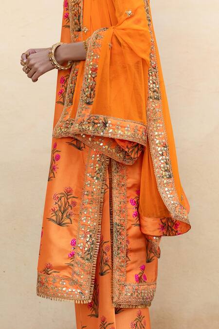 Gulabo Jaipur_Orange Opada Silk Dupatta Chiffon Leaf Neck Mehreen Floral Print Kurta Set_at_Aza_Fashions