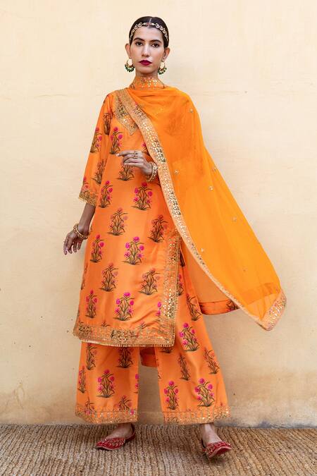 Gulabo Jaipur_Orange Opada Silk Dupatta Chiffon Leaf Neck Mehreen Floral Print Kurta Set_Online_at_Aza_Fashions
