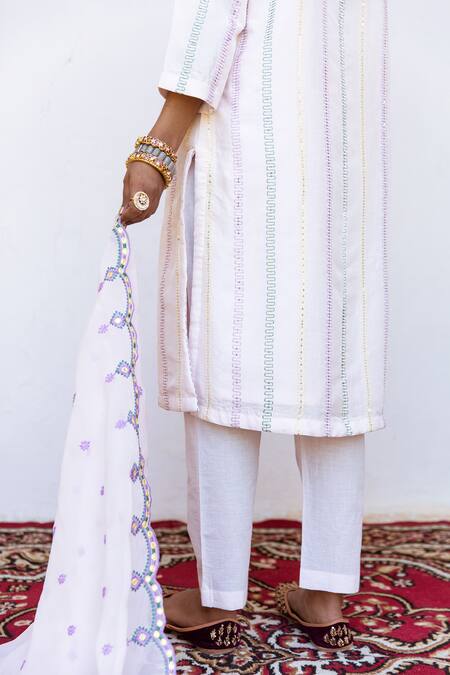 Buy_Gulabo Jaipur_White Dupatta Organza, Kurta And Pant Raw Silk Floral Barkha Embroidered Set_Online_at_Aza_Fashions