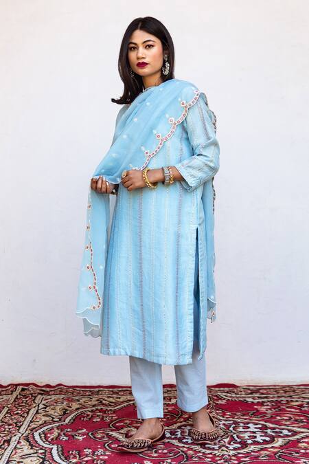 Gulabo Jaipur_Blue Dupatta Organza, Kurta And Pant Raw Silk Floral Barkha Embroidered Set_Online_at_Aza_Fashions