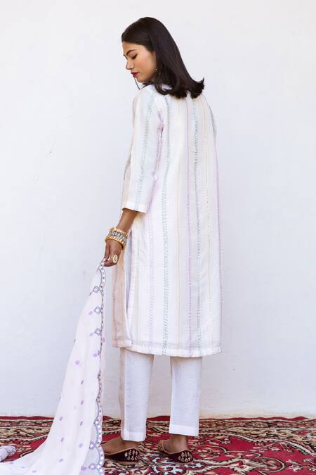 Shop_Gulabo Jaipur_White Dupatta Organza, Kurta And Pant Raw Silk Floral Barkha Embroidered Set_Online_at_Aza_Fashions