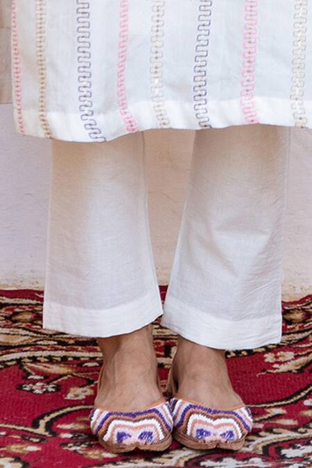 Gulabo Jaipur_Pink Dupatta Organza, Kurta And Pant Raw Silk Floral Barkha Embroidered Set_at_Aza_Fashions