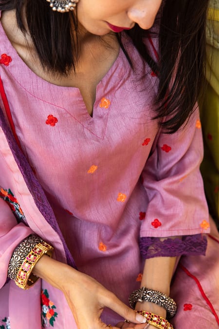 Gulabo Jaipur_Purple Dupatta Organza, Kurta And Pant Raw Silk Floral Amaira Embroidered Set _at_Aza_Fashions