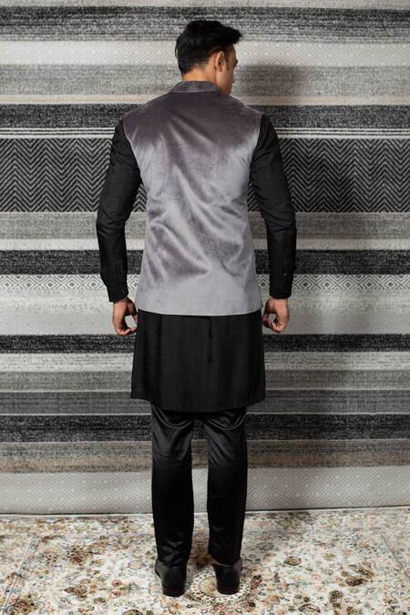 Shop Yajy By Aditya Jain Black Silk, Stretch Cotton, Suede Overlap Bundi And Kurta Set at Aza Fashions Shop_Yajy By Aditya Jain_Black Silk, Stretch Cotton, Suede Overlap Bundi And Kurta Set _at_Aza_Fashions