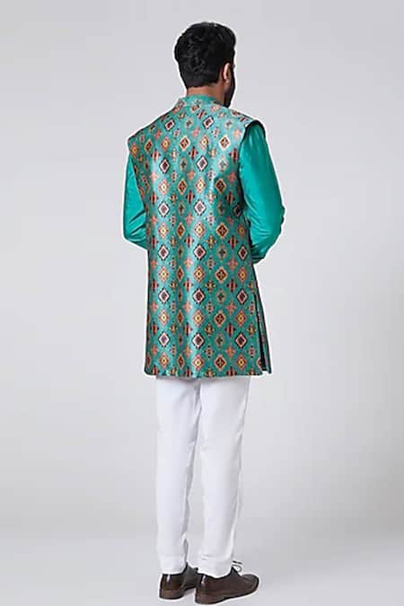 Shop Yajy By Aditya Jain Blue Silk, Italian Suiting Embroidered Bundi And Kurta Set at Aza Fashions Shop_Yajy By Aditya Jain_Blue Silk, Italian Suiting Embroidered Bundi And Kurta Set _at_Aza_Fashions