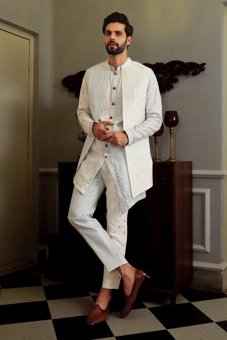 Buy Yajy By Aditya Jain Blue Silk Floral Kirtti Bundi And Kurta Set Online at Aza Fashions Buy_Yajy By Aditya Jain_Blue Silk Floral Kirtti Bundi And Kurta Set _Online_at_Aza_Fashions