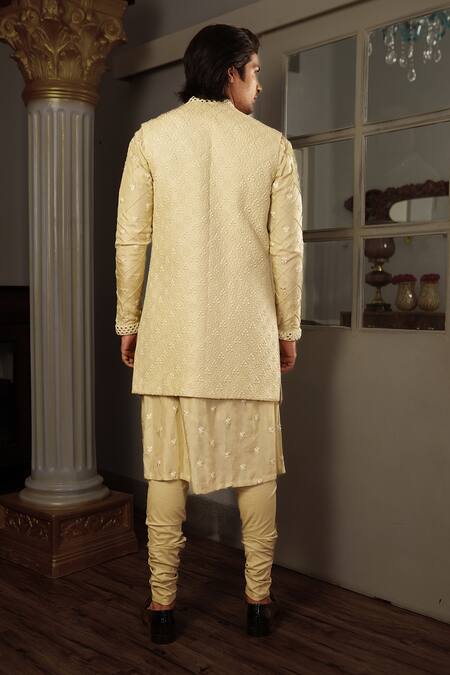 Shop Yajy By Aditya Jain Green Kurta And Bandi Silk, Pants Stretch Cotton Floral, Yuga Bundi & Set at Aza Fashions Shop_Yajy By Aditya Jain_Green Kurta And Bandi Silk, Pants Stretch Cotton Floral, Yuga Bundi & Set _at_Aza_Fashions