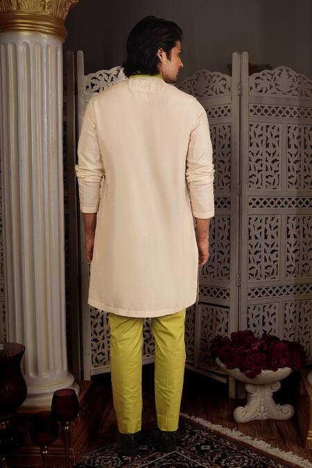Shop Yajy By Aditya Jain Green Kurta Silk And Pants Stretch Cotton Thread & Cutdana Malya Set at Aza Fashions Shop_Yajy By Aditya Jain_Green Kurta Silk And Pants Stretch Cotton Thread & Cutdana Malya Set _at_Aza_Fashions