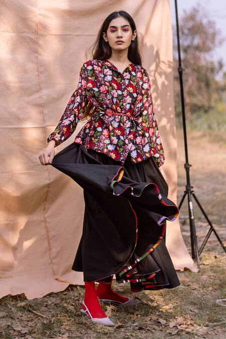 Black flare outlet skirt india