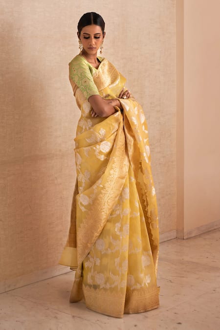 Priyanka Raajiv Yellow Silk Organza Banarasi Woven Thread Saree 