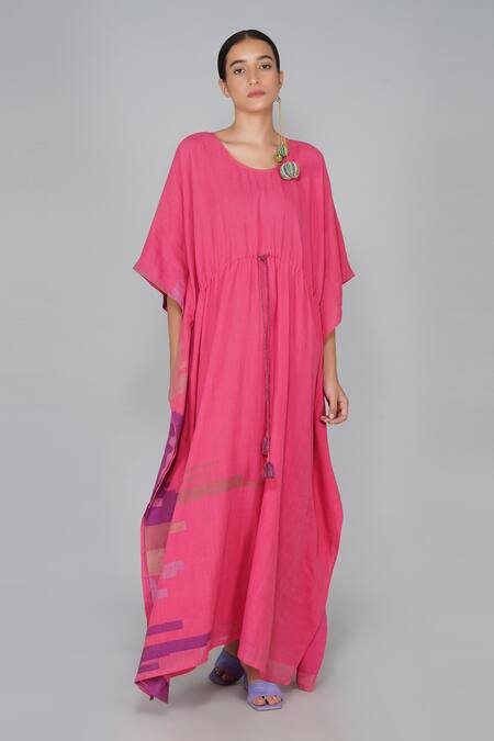 Yavi Pink Cotton Jamdani Round Dress Online at Aza Fashions Yavi_Pink Cotton Jamdani Round Dress _Online_at_Aza_Fashions