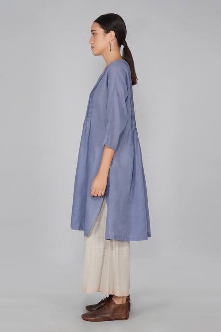 Buy Yavi Blue Cotton Jamdani Round Tunic Online at Aza Fashions Buy_Yavi_Blue Cotton Jamdani Round Tunic _Online_at_Aza_Fashions