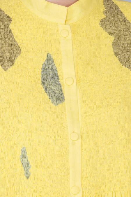 Yavi_Yellow Cotton Jamdani Mandarin Collar Tunic  _at_Aza_Fashions