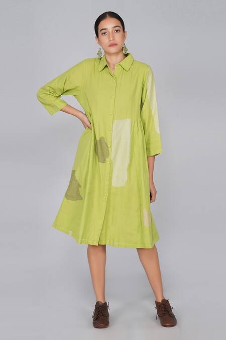 Buy Yavi Green Cotton Jamdani Shirt Collar Dress Online at Aza Fashions Buy_Yavi_Green Cotton Jamdani Shirt Collar Dress _Online_at_Aza_Fashions