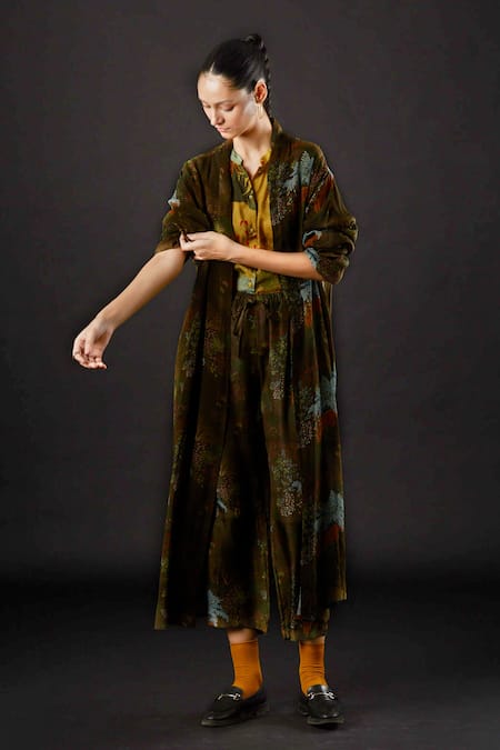 Yavi_Green Moss Crepe Tropical Shawl Collar Silt Print Jacket _Online_at_Aza_Fashions