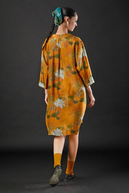 Shop Yavi Yellow Silk Tropical Spread Collar Syvan Print Dress at Aza Fashions Shop_Yavi_Yellow Silk Tropical Spread Collar Syvan Print Dress_at_Aza_Fashions