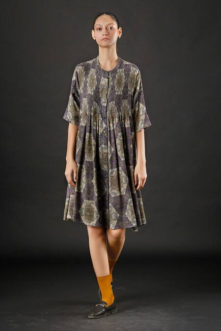 Yavi Grey Cotton Silk Kaleidoscopic Tile Round Thea Printed Dress Online at Aza Fashions Yavi_Grey Cotton Silk Kaleidoscopic Tile Round Thea Printed Dress _Online_at_Aza_Fashions
