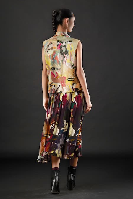 Shop Yavi Ivory 100% Silk Stroke Shawl Collar Kana Embroidered Jacket at Aza Fashions Shop_Yavi_Ivory 100% Silk Stroke Shawl Collar Kana Embroidered Jacket _at_Aza_Fashions