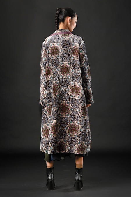 Shop Yavi Grey 100% Silk Velvet Kaleidoscopic Block Collared Yami Geometric Print Jacket at Aza Fashions Shop_Yavi_Grey 100% Silk Velvet Kaleidoscopic Block Collared Yami Geometric Print Jacket _at_Aza_Fashions