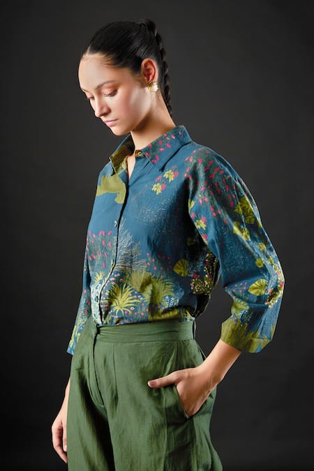 Yavi Blue 100% Cotton Floral Print Spread Collar Heather Shirt at Aza Fashions Yavi_Blue 100% Cotton Floral Print Spread Collar Heather Shirt _at_Aza_Fashions