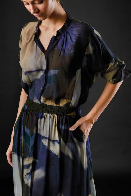 Buy_Yavi_Blue Moss Crepe Strokes Band Collar Kai Shirt _Online_at_Aza_Fashions