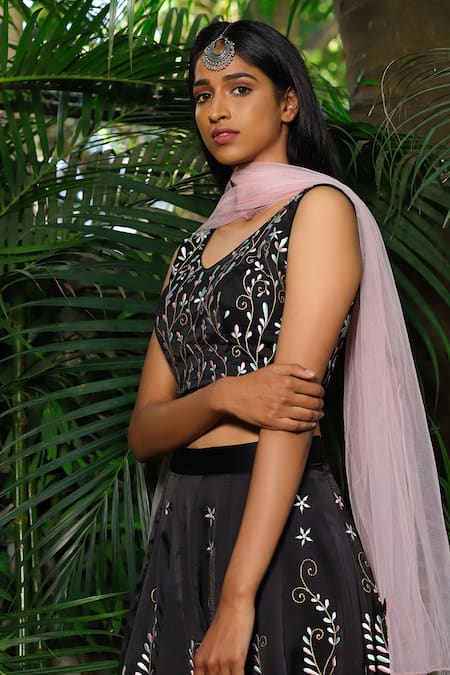 Shloka Sudhakar_Black Soft Silk Satin V Neck Embroidered Lehenga Set _Online_at_Aza_Fashions