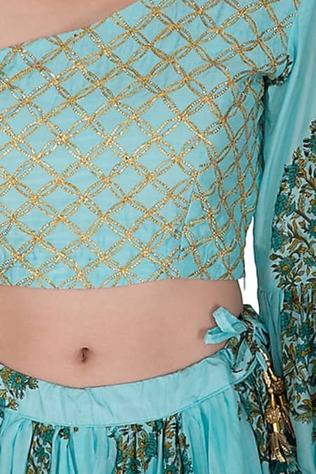 Yuvraani Jaipur_Blue Muslin, Shantoon Asymmetric One Shoulder Crop Top And Skirt Set _Online_at_Aza_Fashions