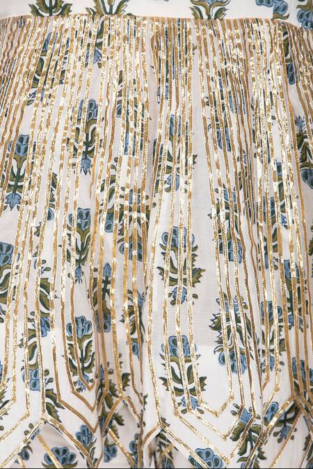 Yuvraani Jaipur White Crepe, Muslin, Shantoon V Neck Block Print Kurta Sharara Set at Aza Fashions Yuvraani Jaipur_White Crepe, Muslin, Shantoon V Neck Block Print Kurta Sharara Set _at_Aza_Fashions