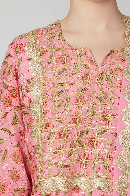 Buy_Yuvraani Jaipur_Pink Lining Shantoon Round Hand Block Print Kurta Set _Online_at_Aza_Fashions