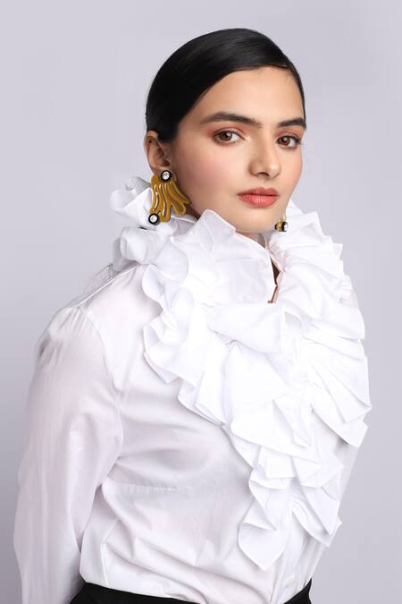 Buy The YV Brand By Yashvi Vanani Brown Pearl And Stone Amoeba Stud Earrings Online at Aza Fashions Buy_The YV Brand By Yashvi Vanani_Brown Pearl And Stone Amoeba Stud Earrings_Online_at_Aza_Fashions