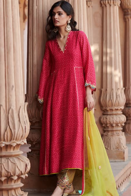 Rajiramniq Red Tissue Silk Embroidery V Neck Chanderi Anarkali Set 