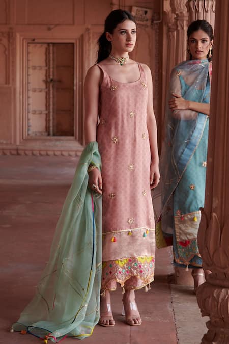 Rajiramniq Printed Organza Kurta Set 