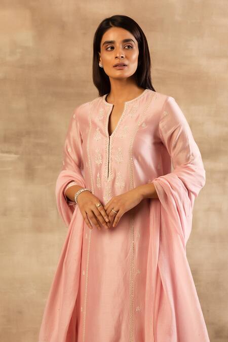 Buy Sana Barreja Pink Chanderi Silk Round Kurta Set Online at Aza Fashions Buy_Sana Barreja_Pink Chanderi Silk Round Kurta Set _Online_at_Aza_Fashions