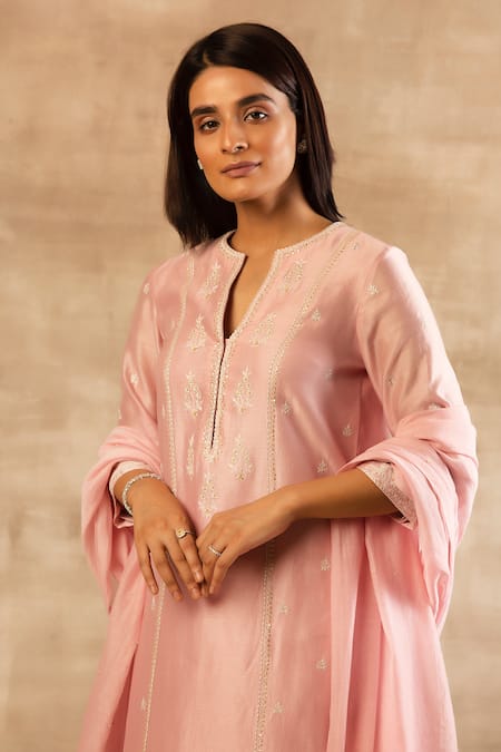 Shop Sana Barreja Pink Chanderi Silk Round Kurta Set Online at Aza Fashions Shop_Sana Barreja_Pink Chanderi Silk Round Kurta Set _Online_at_Aza_Fashions
