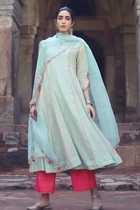 Rajiramniq Blue Handwoven Chanderi Kurta Set