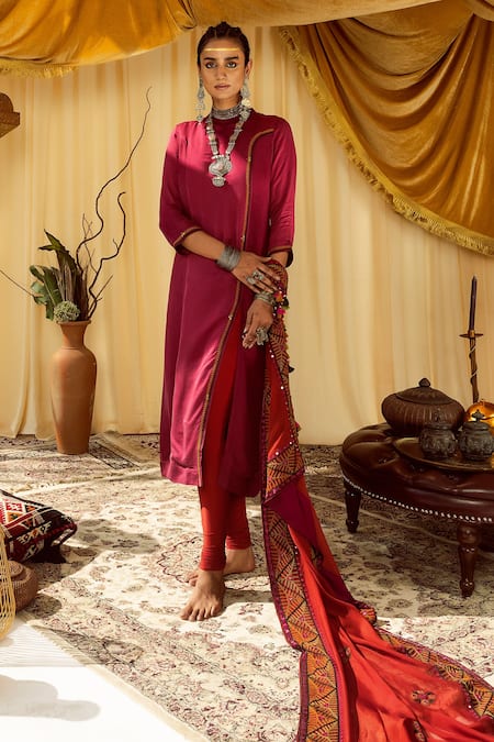 Shop Zariya The Label Pink Modal Satin Thread And Mirror Round Embroidered Kurta Churidar Set at Aza Fashions Shop_Zariya The Label_Pink Modal Satin Thread And Mirror Round Embroidered Kurta Churidar Set _at_Aza_Fashions