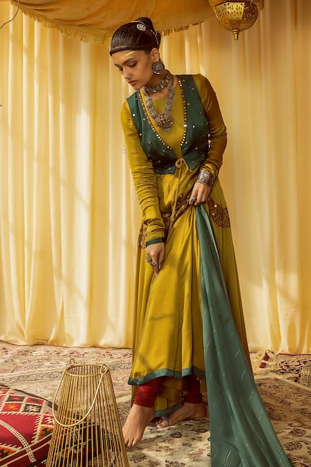 Zariya The Label Yellow Modal Satin Thread And Mirror Round Work Waistcoat & Anarkali Set Online at Aza Fashions Zariya The Label_Yellow Modal Satin Thread And Mirror Round Work Waistcoat & Anarkali Set _Online_at_Aza_Fashions