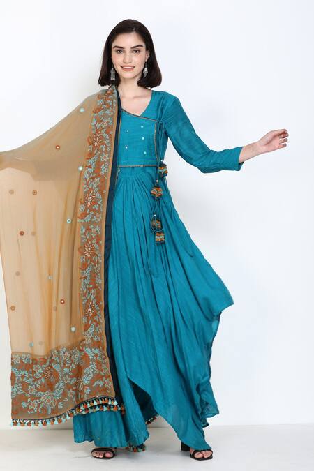 Zariya The Label Blue Slub Muslin Thread And Mirror V Neck Asymmetric Angarakha Kurta Churidar Set Online at Aza Fashions Zariya The Label_Blue Slub Muslin Thread And Mirror V Neck Asymmetric Angarakha Kurta Churidar Set _Online_at_Aza_Fashions