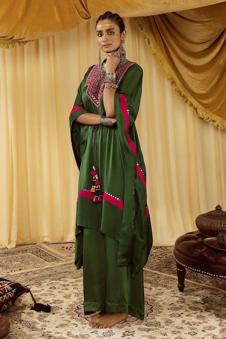 Shop Zariya The Label Green Modal Satin Mirror Round Asymmetric Kaftan And Pant Set at Aza Fashions Shop_Zariya The Label_Green Modal Satin Mirror Round Asymmetric Kaftan And Pant Set _at_Aza_Fashions