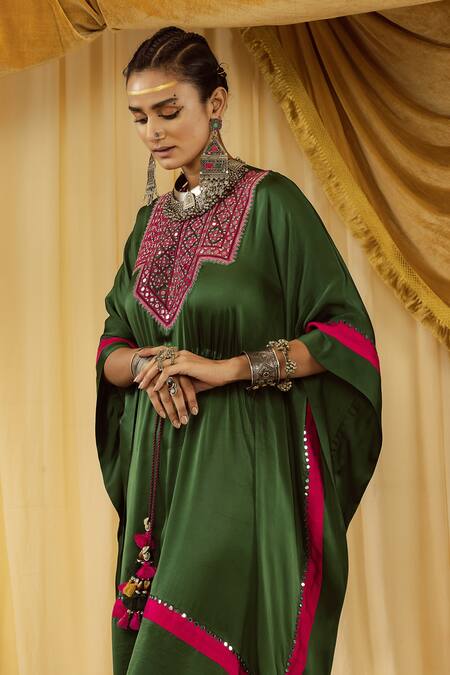 Buy Zariya The Label Green Modal Satin Mirror Round Asymmetric Kaftan And Pant Set Online at Aza Fashions Buy_Zariya The Label_Green Modal Satin Mirror Round Asymmetric Kaftan And Pant Set _Online_at_Aza_Fashions