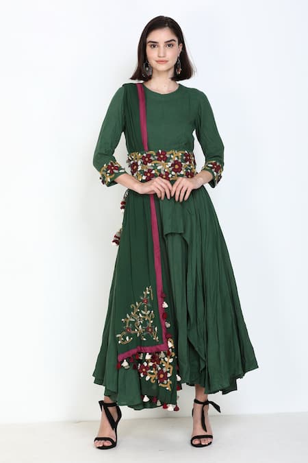 Shop Zariya The Label Green Moss Crepe Thread Round Tiered Kurta Palazzo Set at Aza Fashions Shop_Zariya The Label_Green Moss Crepe Thread Round Tiered Kurta Palazzo Set _at_Aza_Fashions