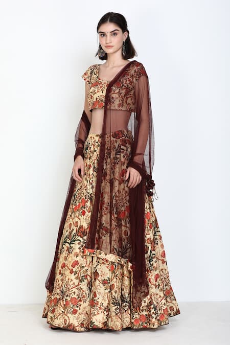 Zariya The Label Beige Muslin Floral Print And Mirror Square Neck Lehenga Set 