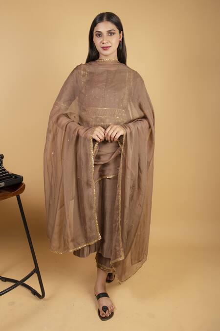 Ikshita Choudhary_Brown Chanderi Silk Embroidered Sequins Round Kurta And Pant Set_Online_at_Aza_Fashions