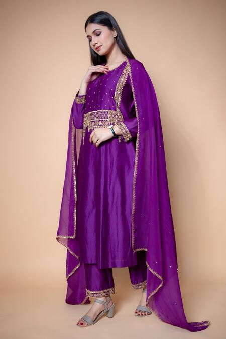 Ikshita Choudhary_Purple Chanderi Silk Embroidered Sequins Round Kurta Set_Online_at_Aza_Fashions