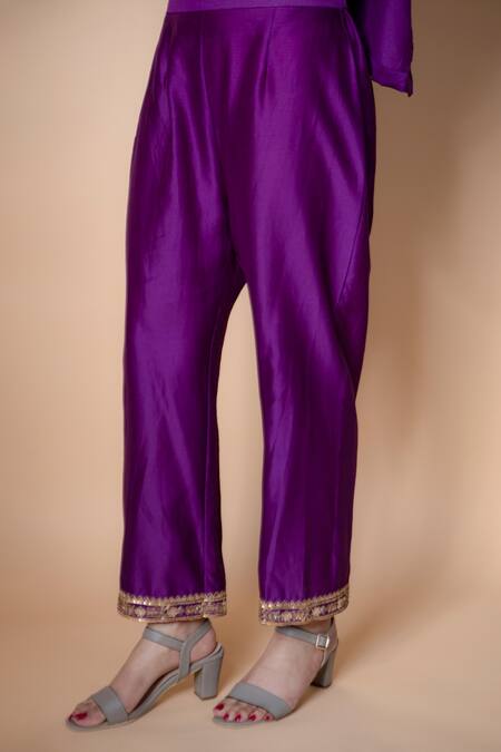 Ikshita Choudhary_Purple Chanderi Silk Embroidered Sequins Round Kurta Set_at_Aza_Fashions