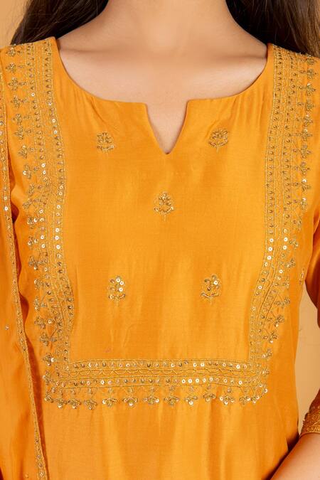 Shop_Ikshita Choudhary_Yellow Chanderi Silk Floral, Sequins Round Embroidered Kurta And Pant Set_Online_at_Aza_Fashions