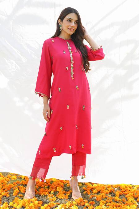 Buy Pairaahan Fuchsia Kurta Silk Embroidery Beads High Neck And Pant Set Online at Aza Fashions Buy_Pairaahan_Fuchsia Kurta Silk Embroidery Beads High Neck And Pant Set_Online_at_Aza_Fashions