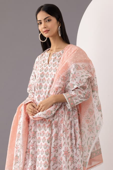 Shop_Abbaran_Pink Cotton Embroidery Split V-neck Kurta Set With Printed Dupatta _Online_at_Aza_Fashions