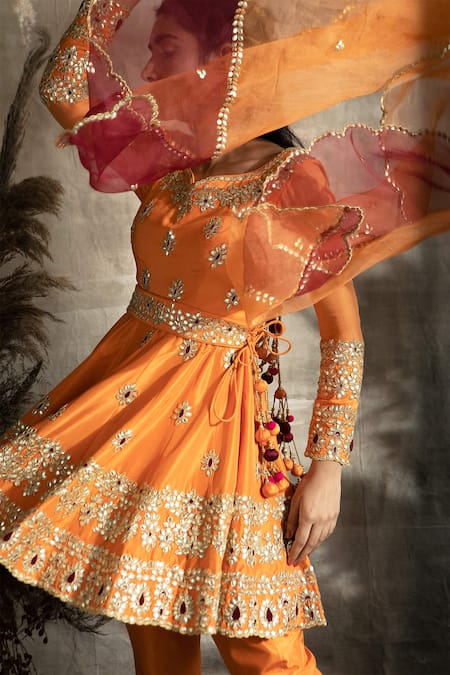 Shop Rachit Khanna Orange Silk, Organza Leaf Neck Embroidered Short Kurta Set at Aza Fashions Shop_Rachit Khanna_Orange Silk, Organza Leaf Neck Embroidered Short Kurta Set_at_Aza_Fashions